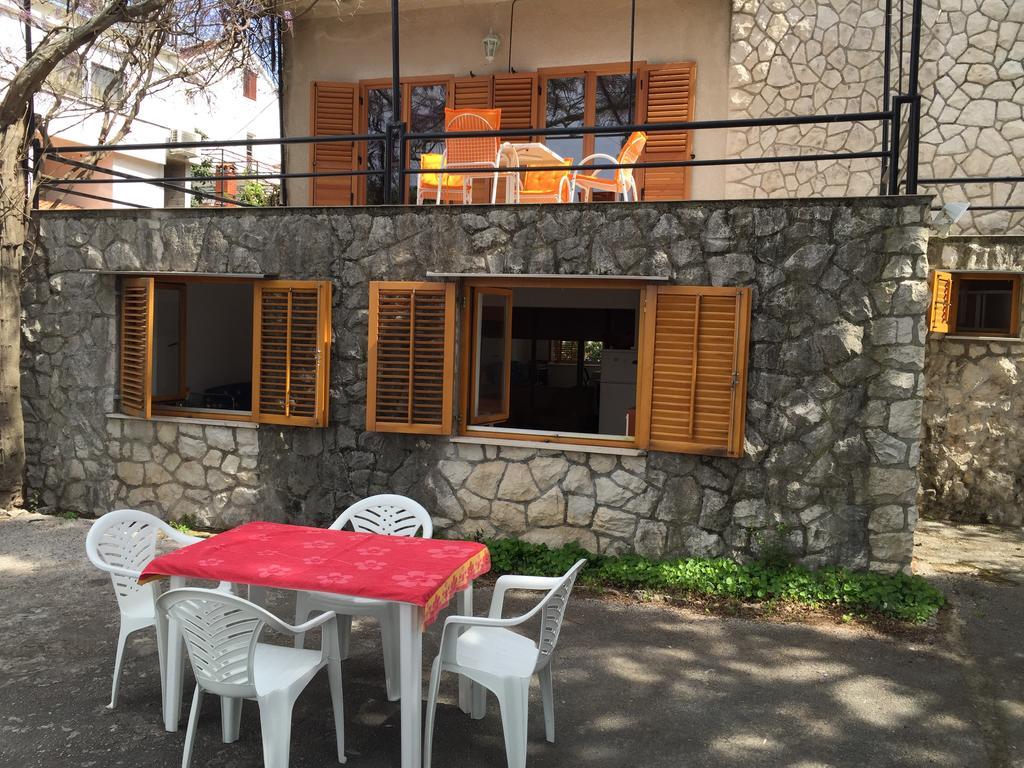 Apartamento Cozy Place On The Beach Trogir Exterior foto