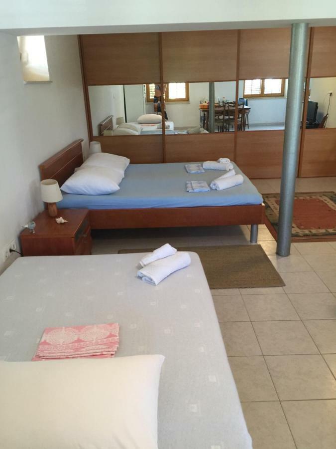 Apartamento Cozy Place On The Beach Trogir Exterior foto